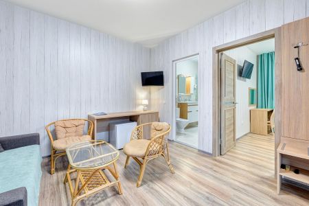 Коттедж с террасой